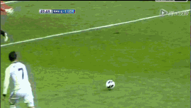 厄齐尔梅开二度(5:1大胜)