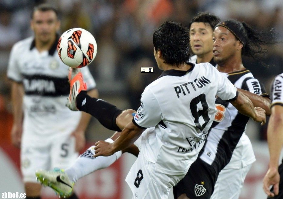 小罗成为第7位拿到欧洲冠军杯和南美解放者杯