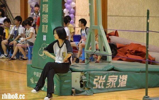最<em>美女</em>裁判曝出艺术照! - <em>篮球公园</em> - 直播吧论坛