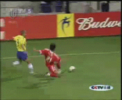 【高级黑杯】跟着罗纳尔多和梅西学习正确的足球技术