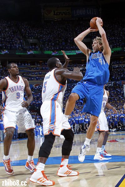 谁能告诉我诺维斯基的金鸡独立怎么破?