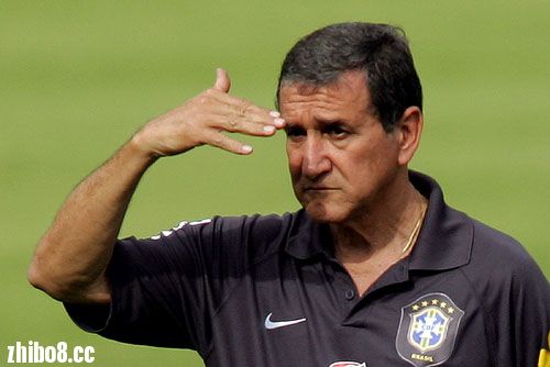 目前赋闲 在家的知名足球教练供国家队参考 -