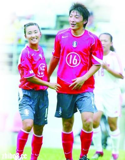 <em>春哥</em>,曾哥表示服了。韩国首尔女足球员朴恩善