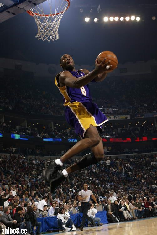 不老飞侠科比34岁生日快乐!34张图片回顾飞侠职业生涯!