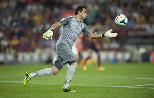 【巴萨:今夏第二签】31岁智利国门布拉沃