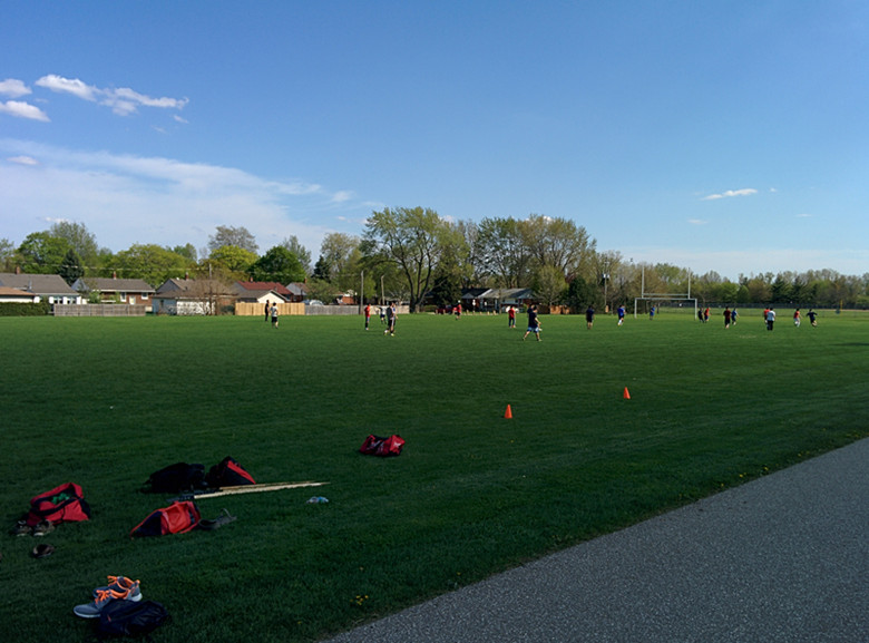 soccer field_副本.jpg