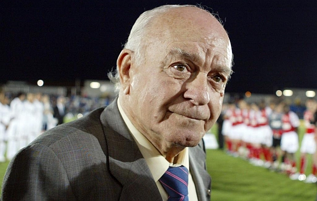 皇马传奇迪-斯蒂法诺因病去世