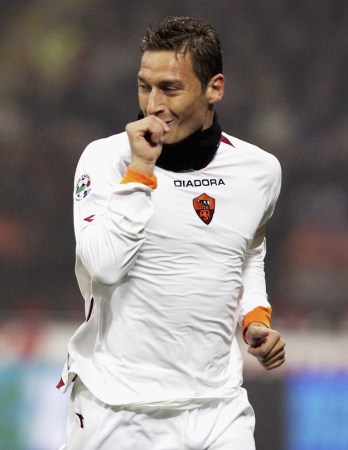 托蒂,罗马王子托蒂,狼王托蒂,39岁的罗马狼王托蒂,一生只效力于罗马