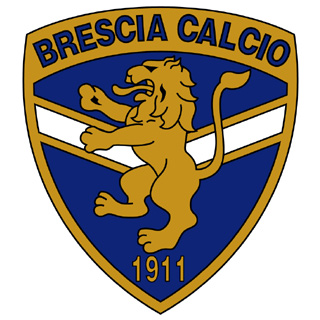 莱切位于意大利亚平林半岛南部,萨伦蒂诺半岛,莱切人以吃辣椒闻名亚平