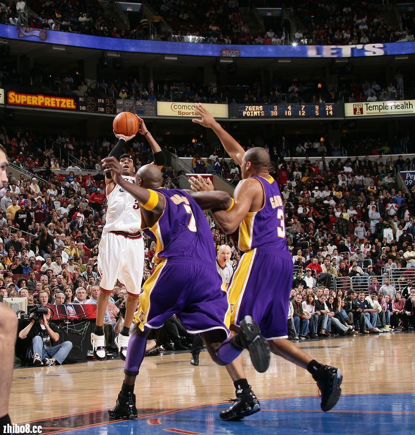 盘点艾弗森绝杀的精彩瞬间【永远的艾】